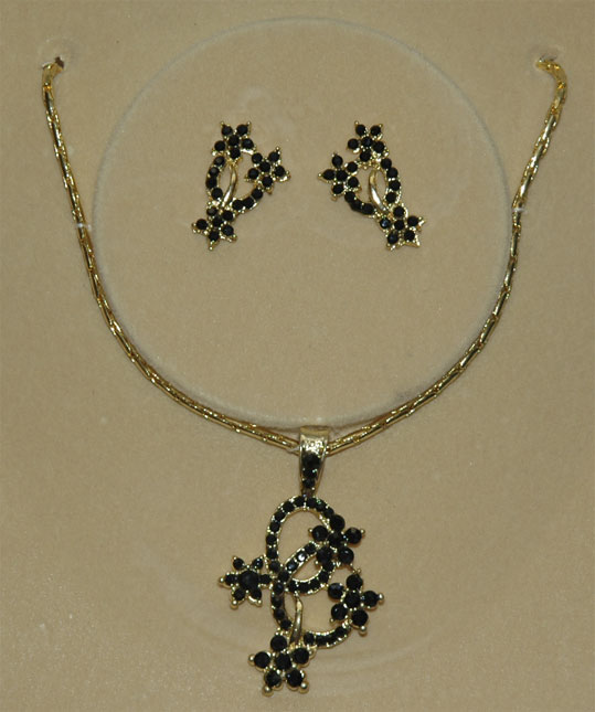 Black  Costume Jewelry Set